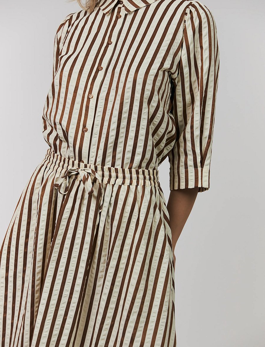 Lollys Laundry - BonoLL Shirt SS - kurzärmlige hemden - dark mokka - 3