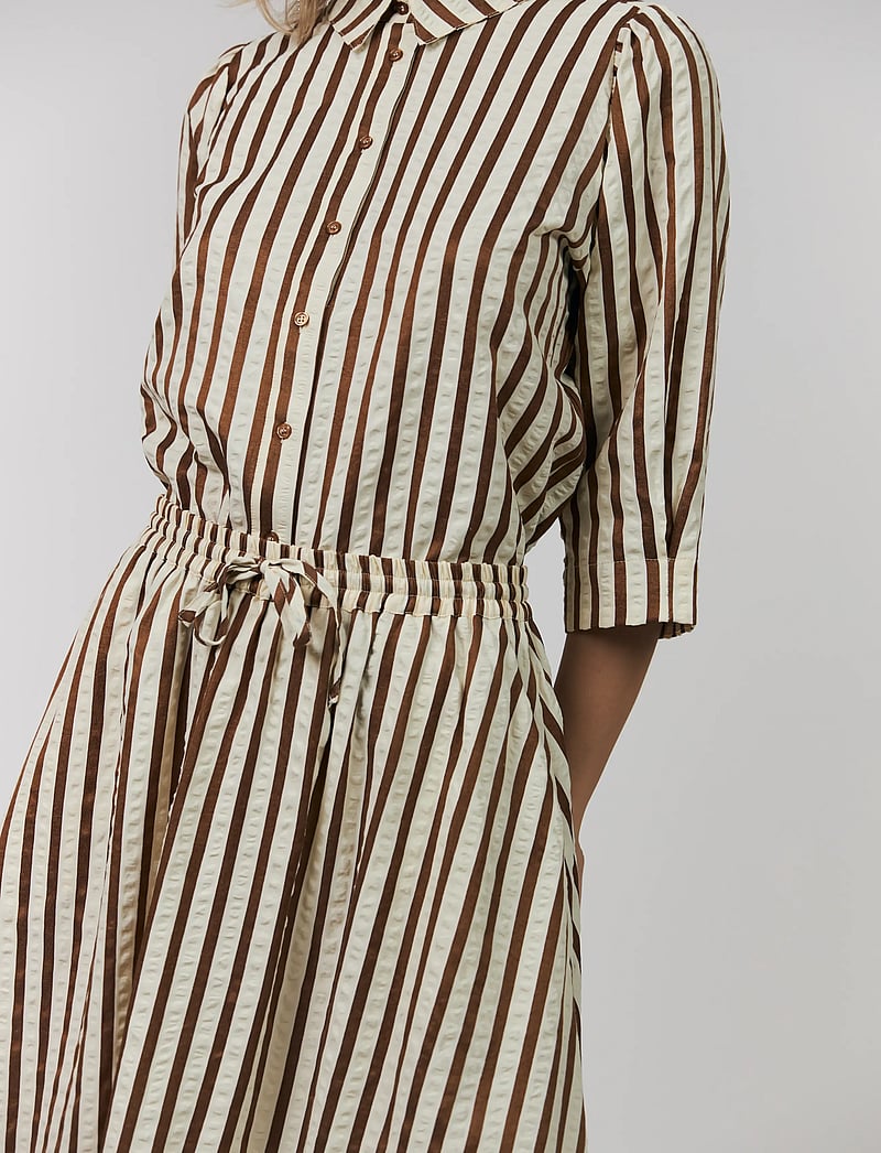 Lollys Laundry - BristolLL Midi Skirt - midiseelikud - dark mokka - 4