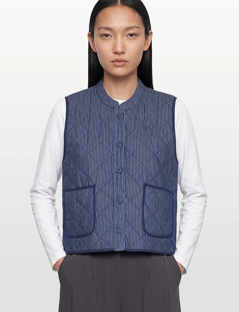 Lollys Laundry - CairoLL Quilted Vest - frühlingsjacken - dark blue - 3
