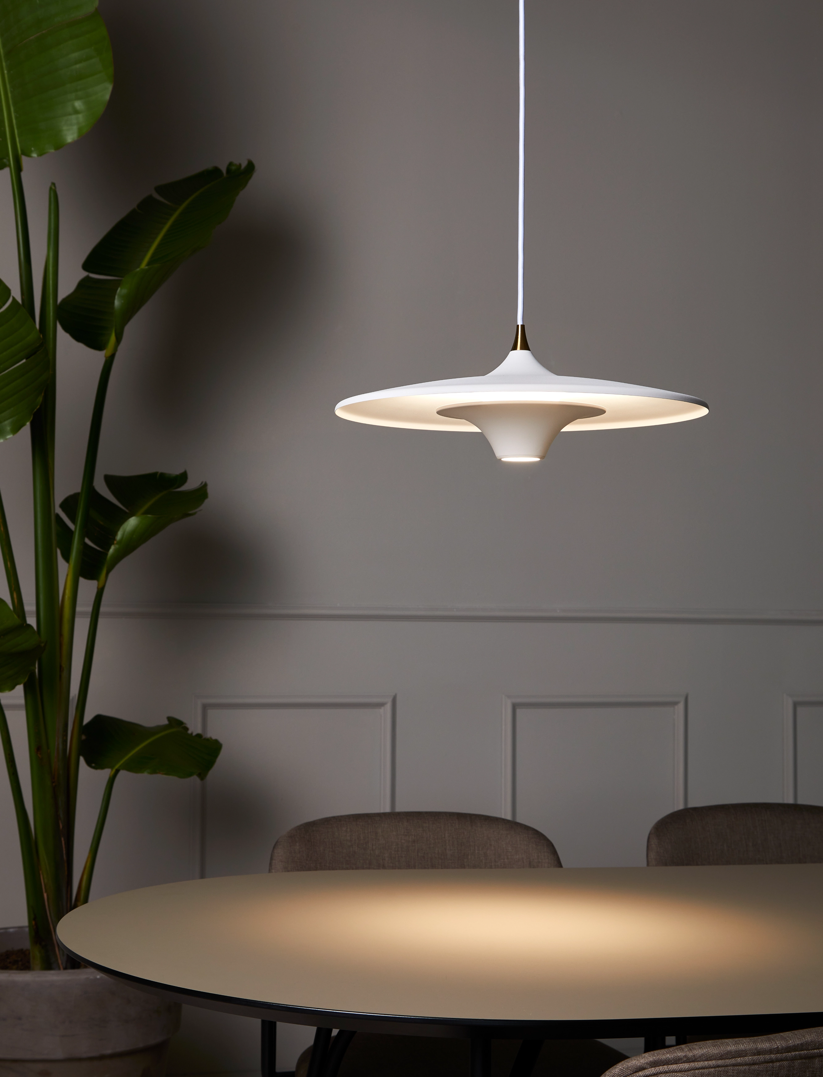 LOOM design Moja Ø42 Pendant, One Size, Ceiling Lamps, Weiß - Pendant Homeware