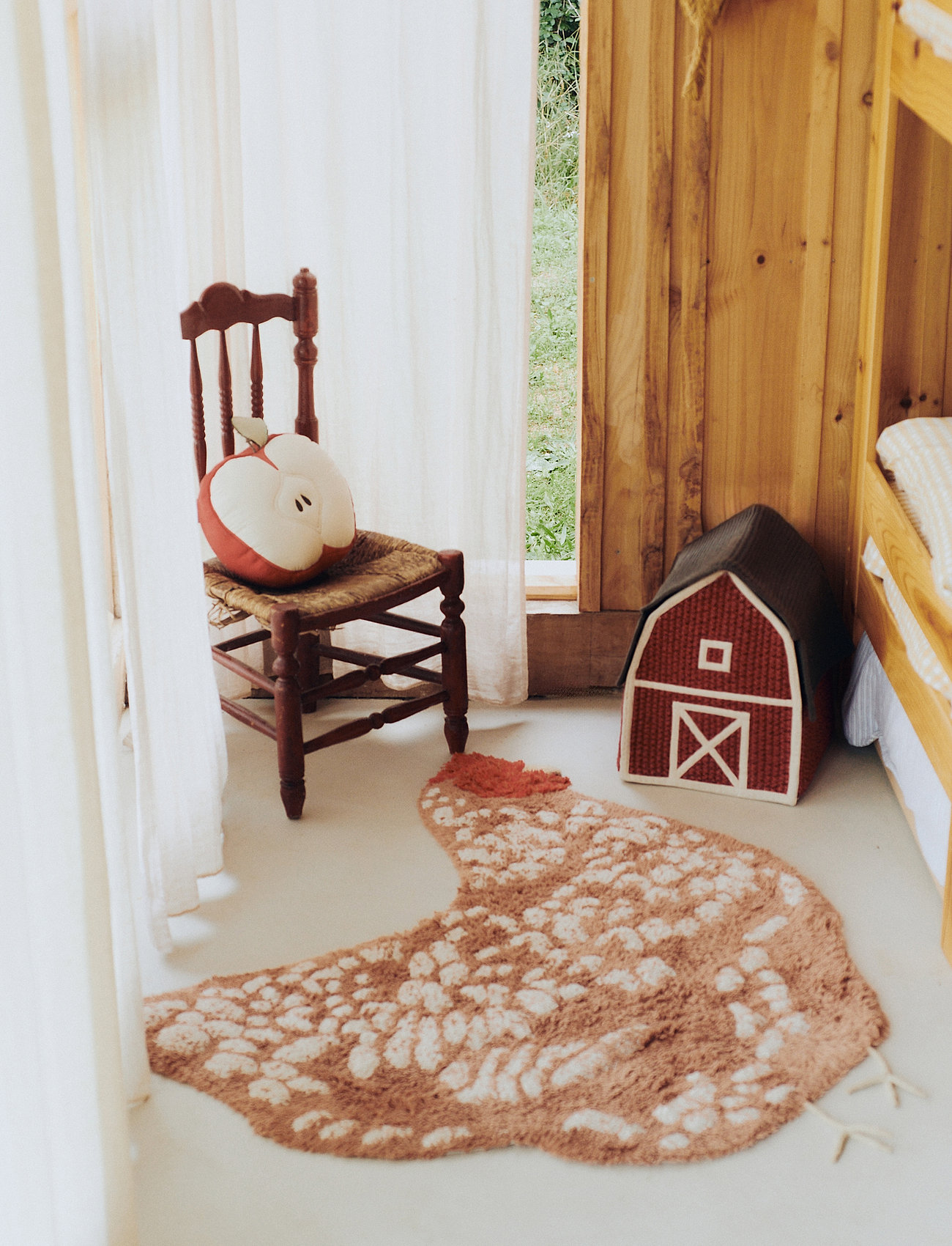 Lorena Canals - Washable rug Chicken - asymmetric rugs - natural, chestnut, light honey, red, terracotta - 0