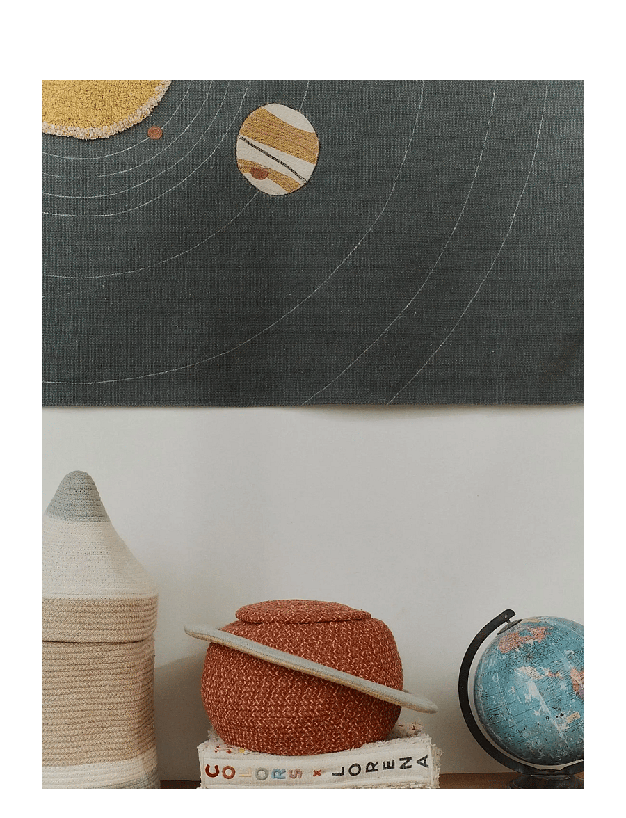 Lorena Canals - Wall Hanger Solar System - rektangulära mattor - trazo green, dark grey, chestnut, az. yellow, green, petrolium, red, white, coffee, anil blue, elect - 2