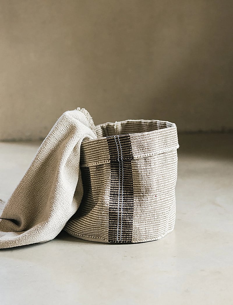 Lorena Canals - Handloom Basket Tule - opbevaringskurve - rugcycled, natural, aqua, anil, coffee - 3