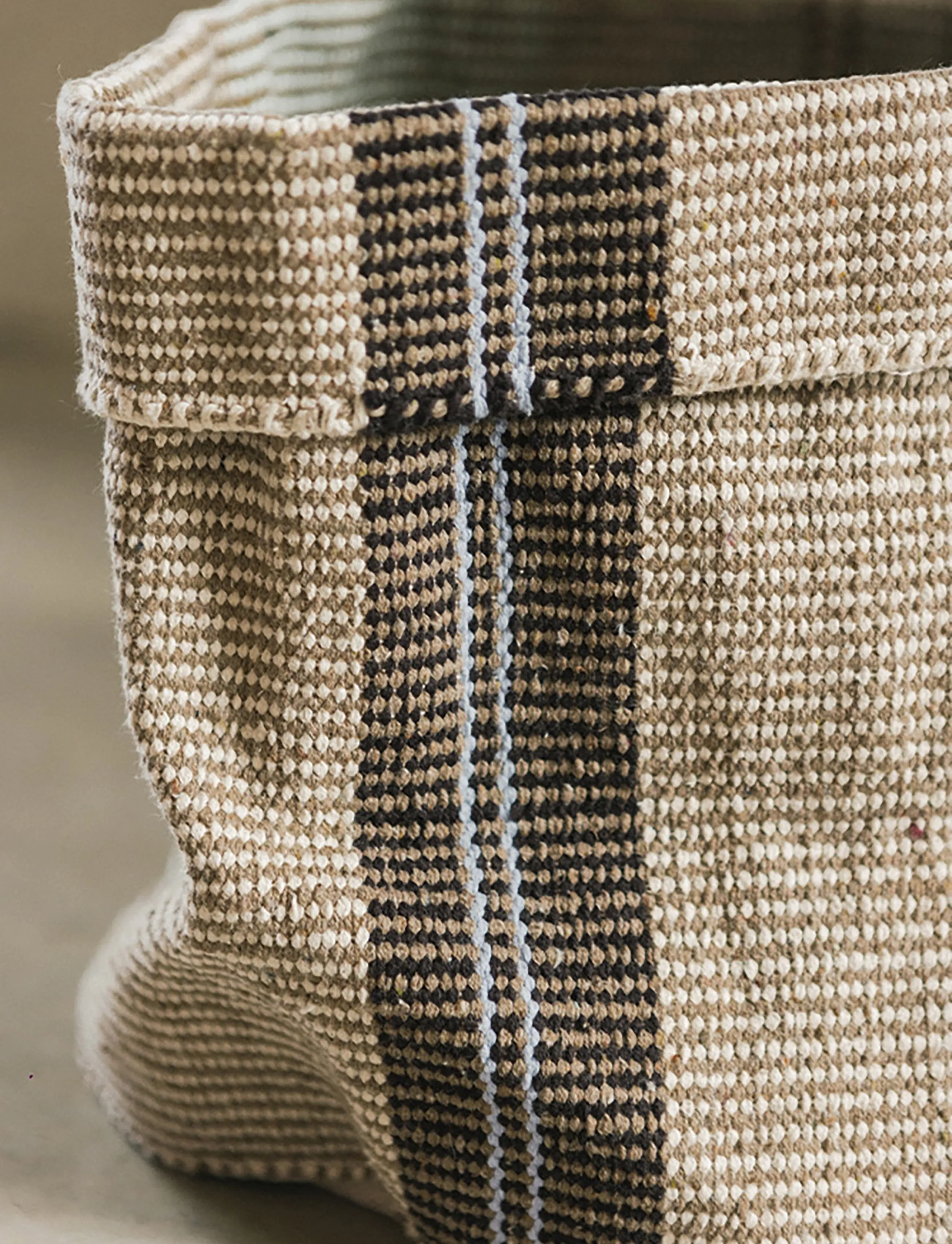 Lorena Canals - Handloom Basket Tule - förvaringskorgar - rugcycled, natural, aqua, anil, coffee - 4