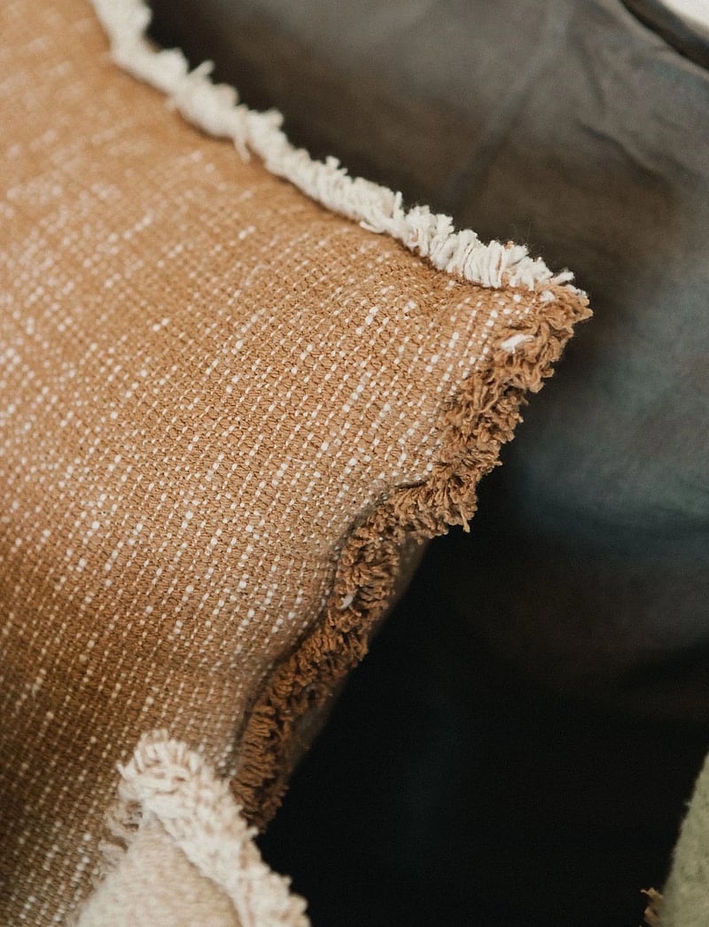 Lorena Canals - Handloom Rectangular Cushion Ochre - padjad - ochre and natural - 3