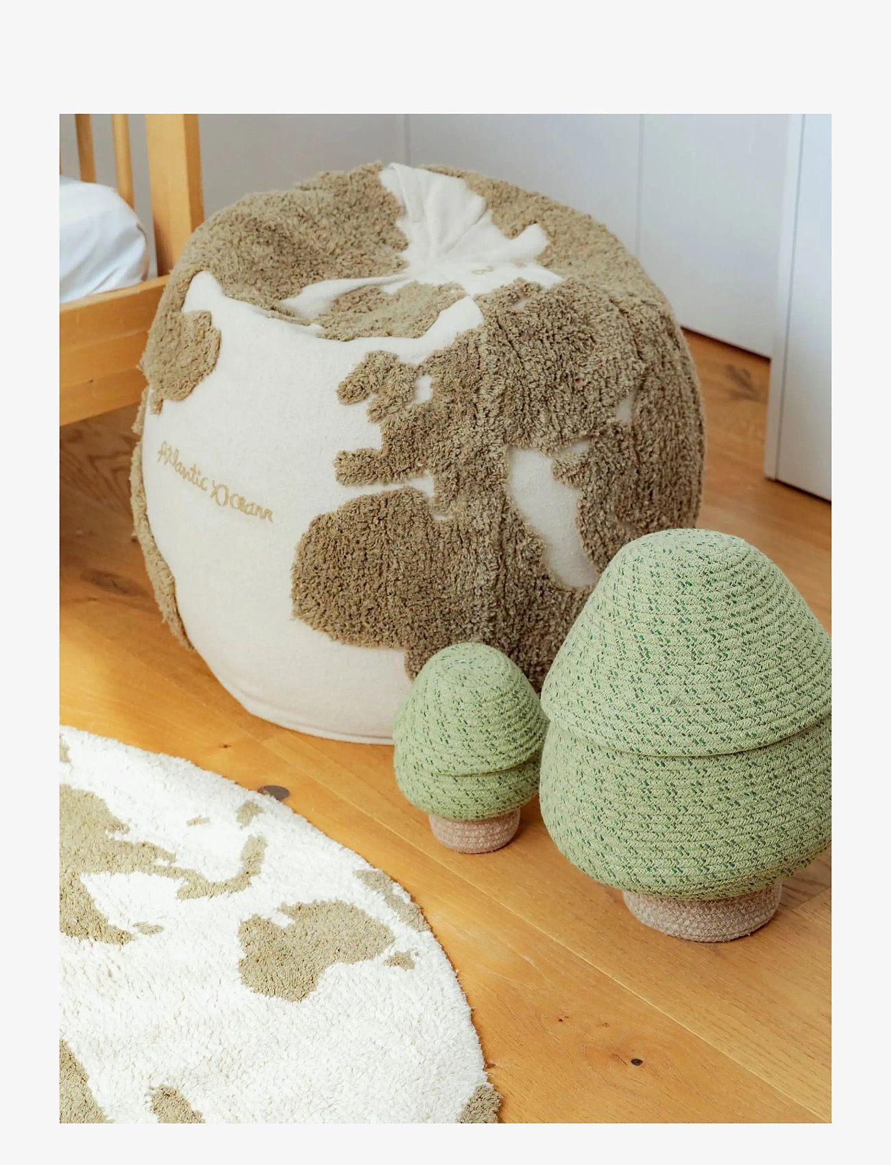 Lorena Canals - Pouf World Map Rugcycled - poufs - rugcycled, natural - 2