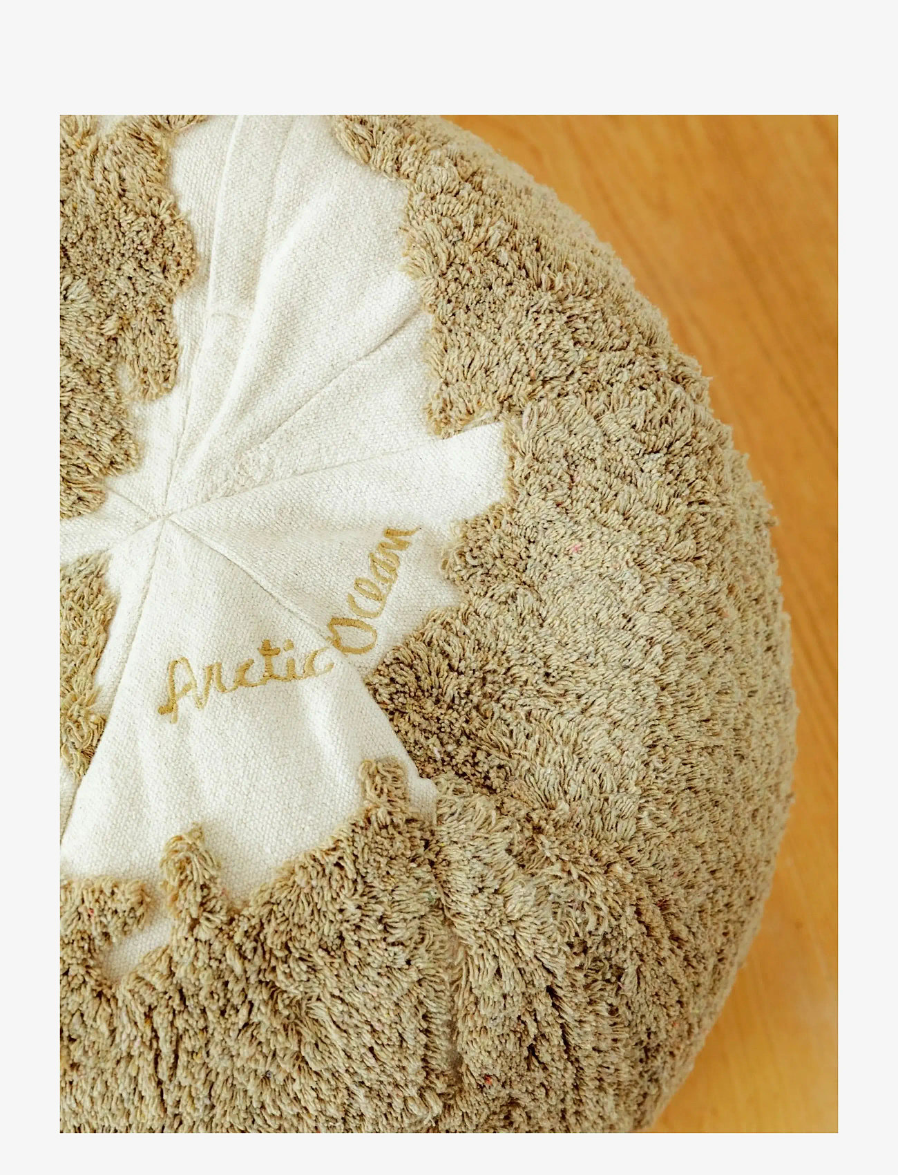 Lorena Canals - Pouf World Map Rugcycled - poufs - rugcycled, natural - 3