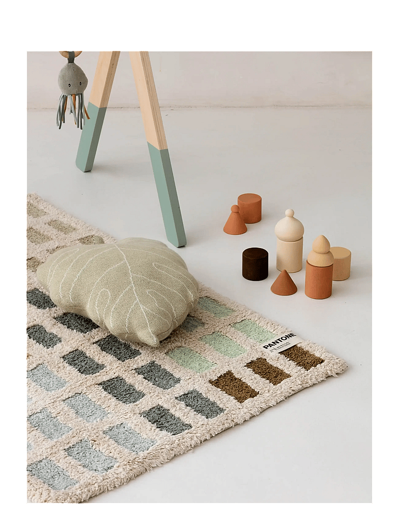 Lorena Canals - Knitted cushion Baby Leaf Olive - padjad - light olive, natural - 1