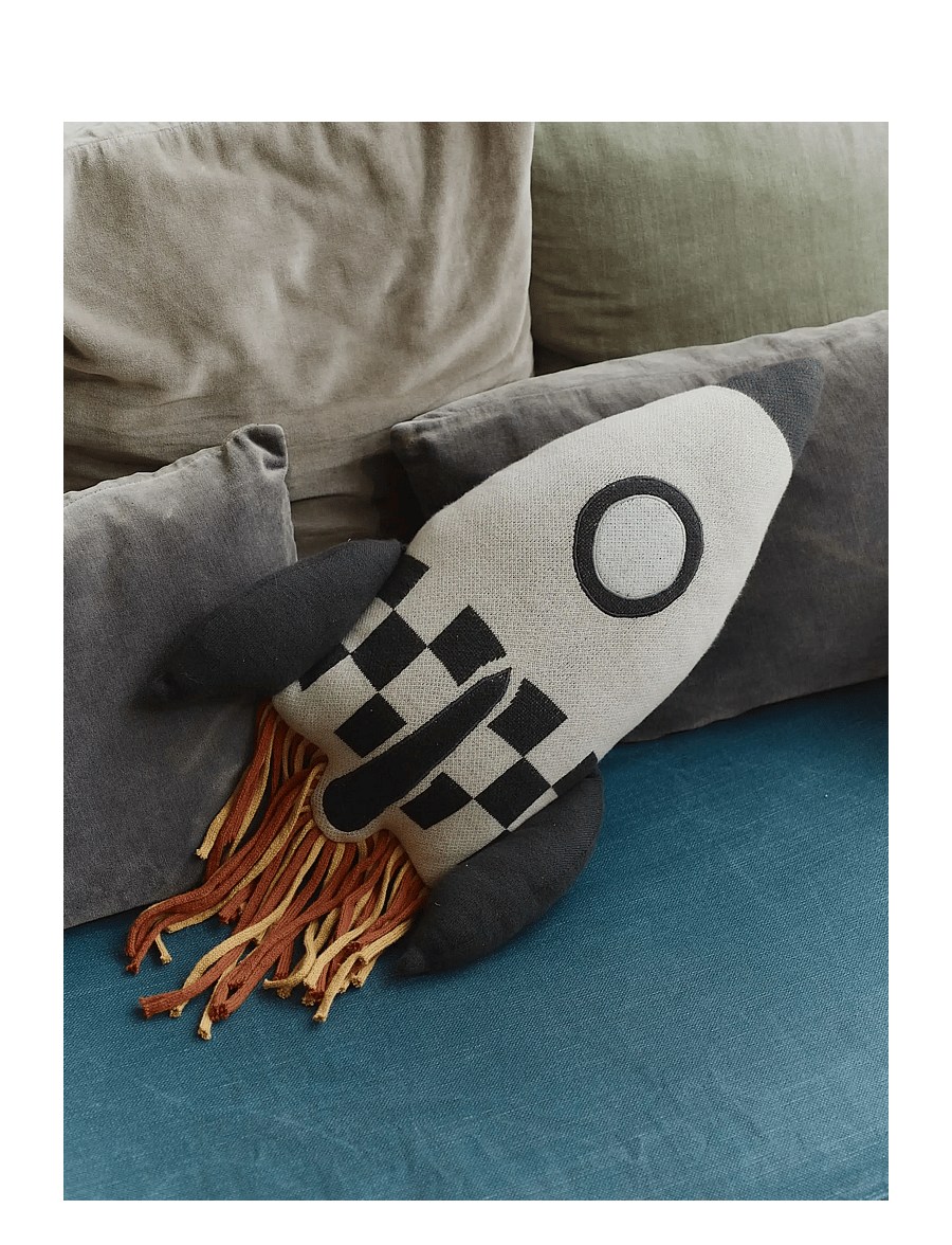 Lorena Canals - Knitted Cushion ROCKET - prydnadskuddar - natural, charcoal, sky blue mel - 1