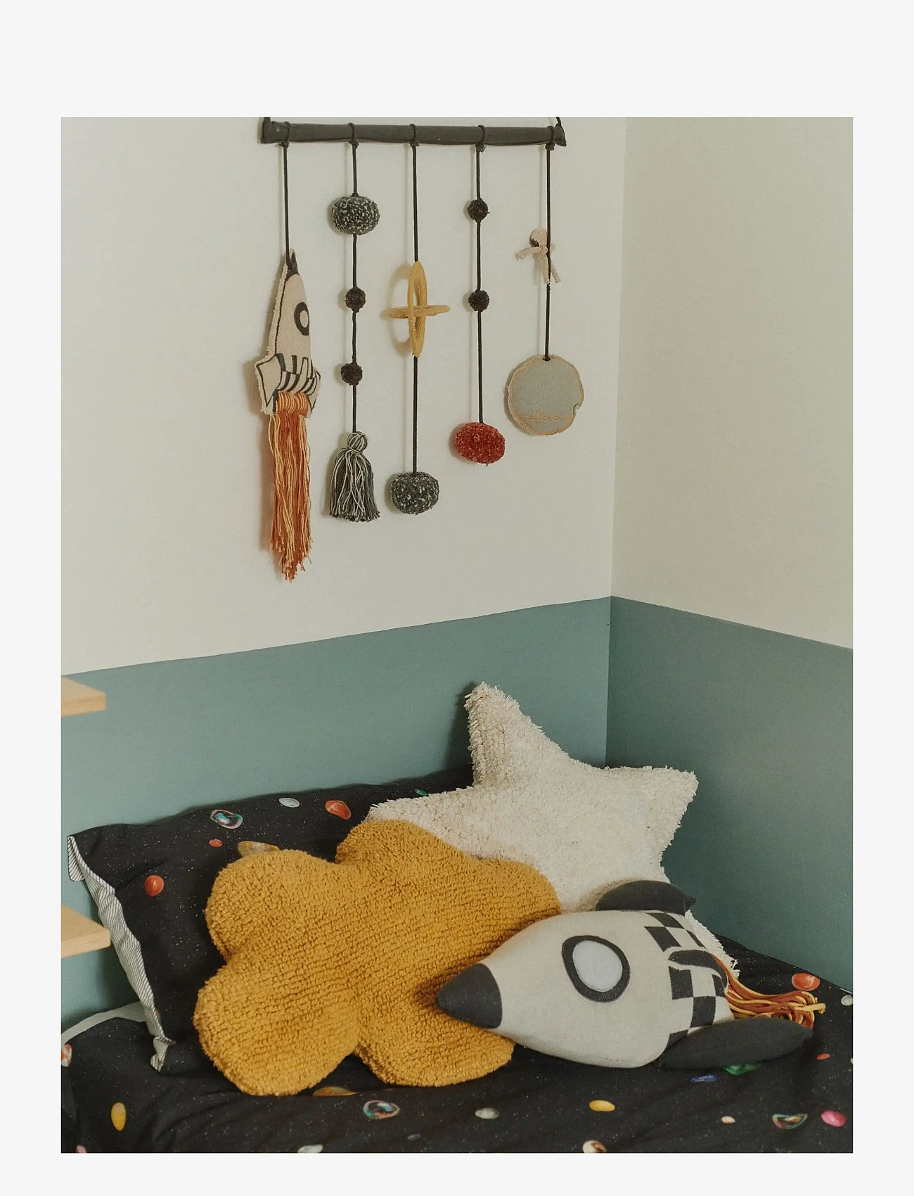 Lorena Canals - Knitted Cushion ROCKET - dekorative kissen - natural, charcoal, sky blue mel - 2