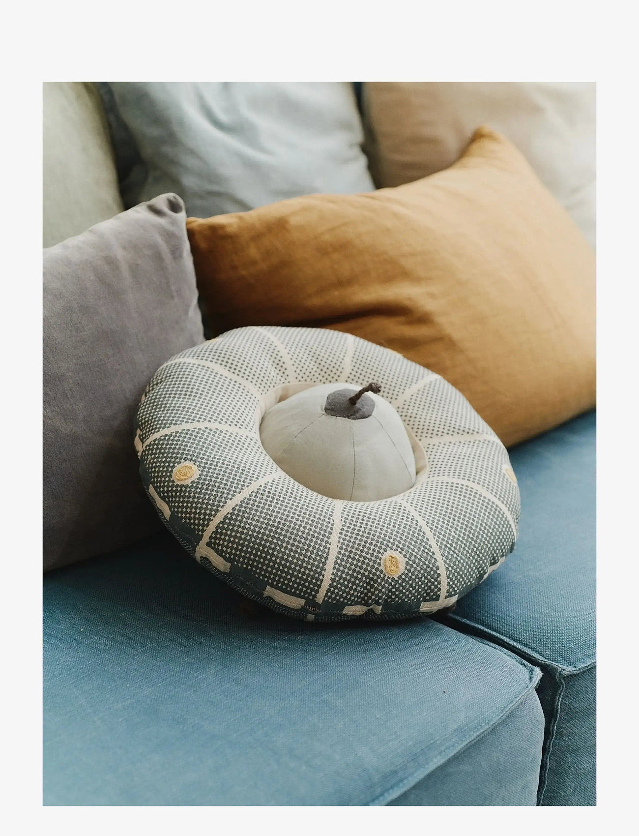 Lorena Canals - Cushion Interactive UFO - dekorative kissen - natural, dark grey, trazo green, honey, blue sage - 2