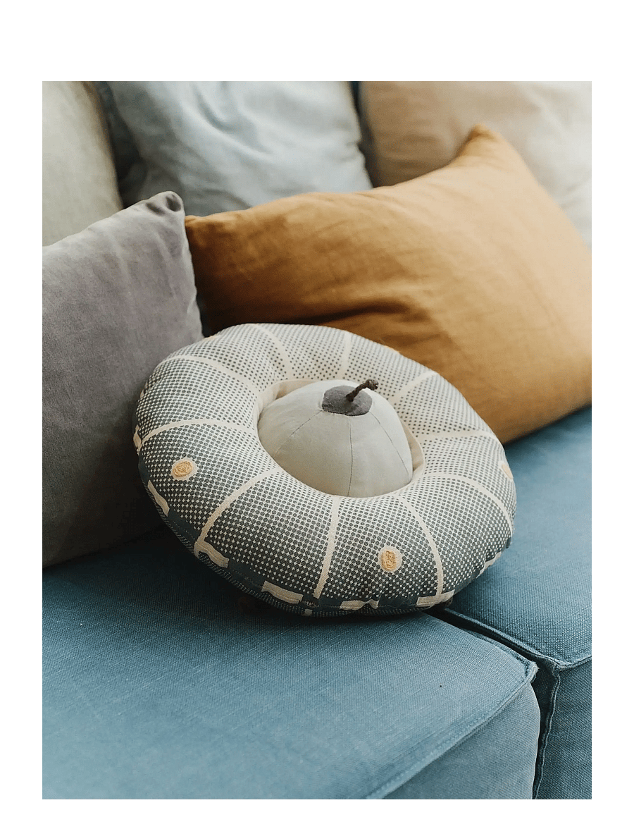 Lorena Canals - Cushion Interactive UFO - dekorative kissen - natural, dark grey, trazo green, honey, blue sage - 2