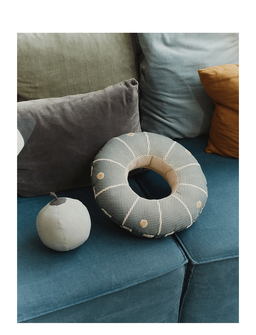 Lorena Canals - Cushion Interactive UFO - dekorative kissen - natural, dark grey, trazo green, honey, blue sage - 3