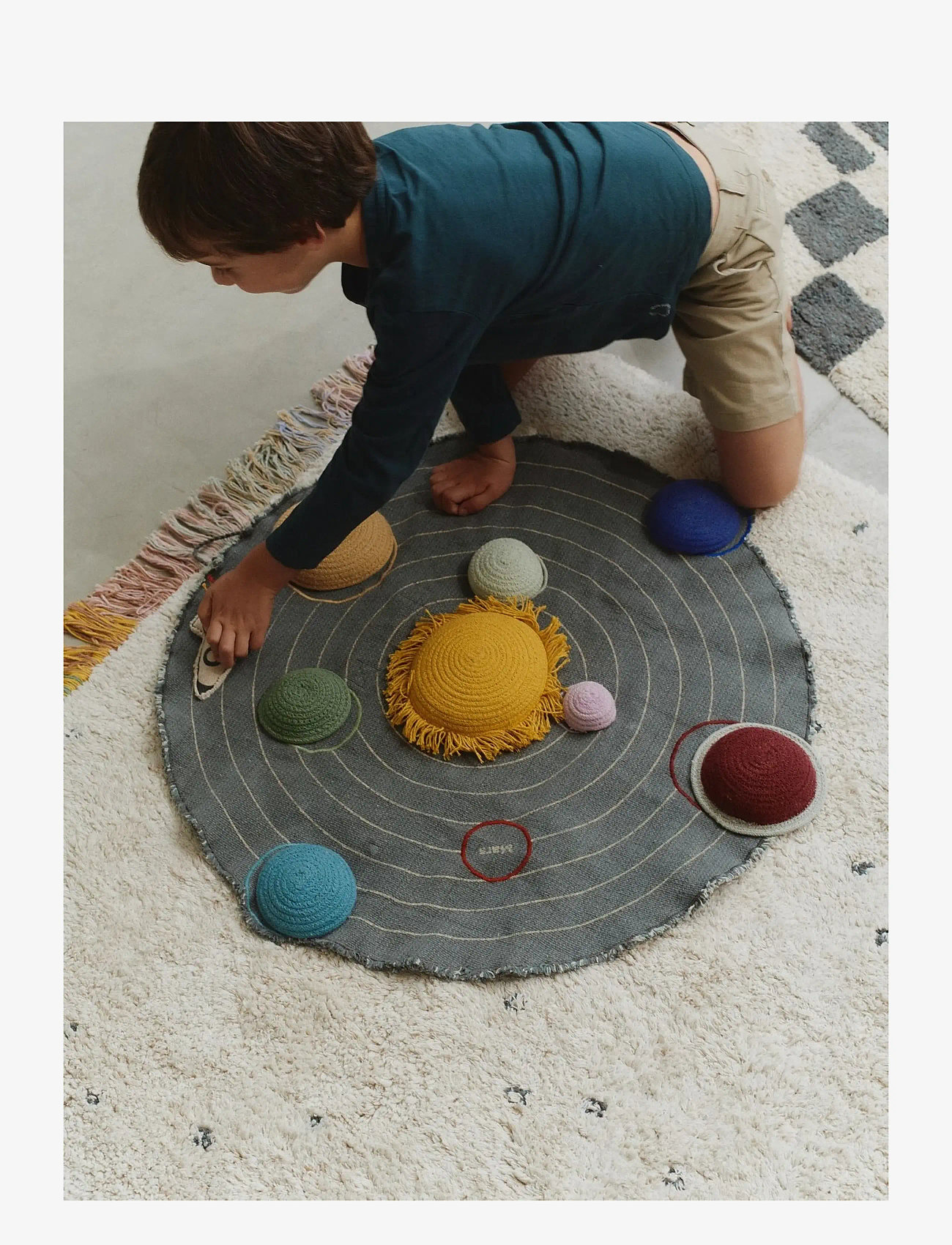 Lorena Canals - Solar System Toy Set - pyöreät matot - mustard, honey, burgundy, petroliem, electric blue, medium green, mint, red, mmalwa - 1