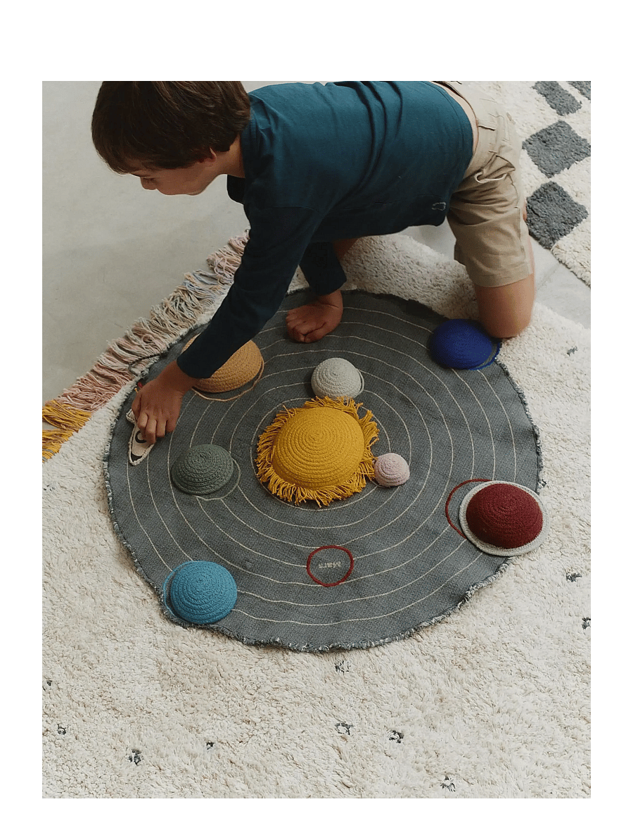 Lorena Canals - Solar System Toy Set - runde tæpper - mustard, honey, burgundy, petroliem, electric blue, medium green, mint, red, mmalwa - 1
