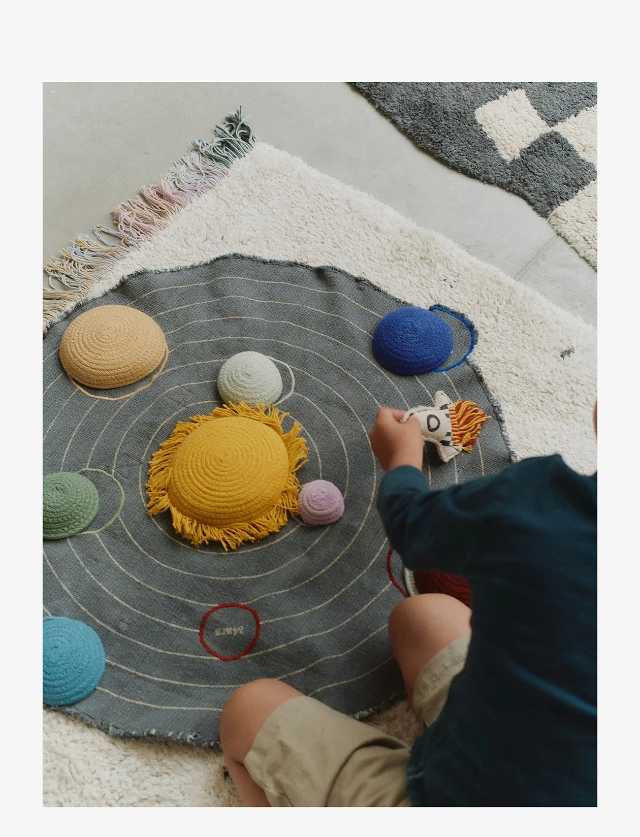 Lorena Canals - Solar System Toy Set - pyöreät matot - mustard, honey, burgundy, petroliem, electric blue, medium green, mint, red, mmalwa - 2