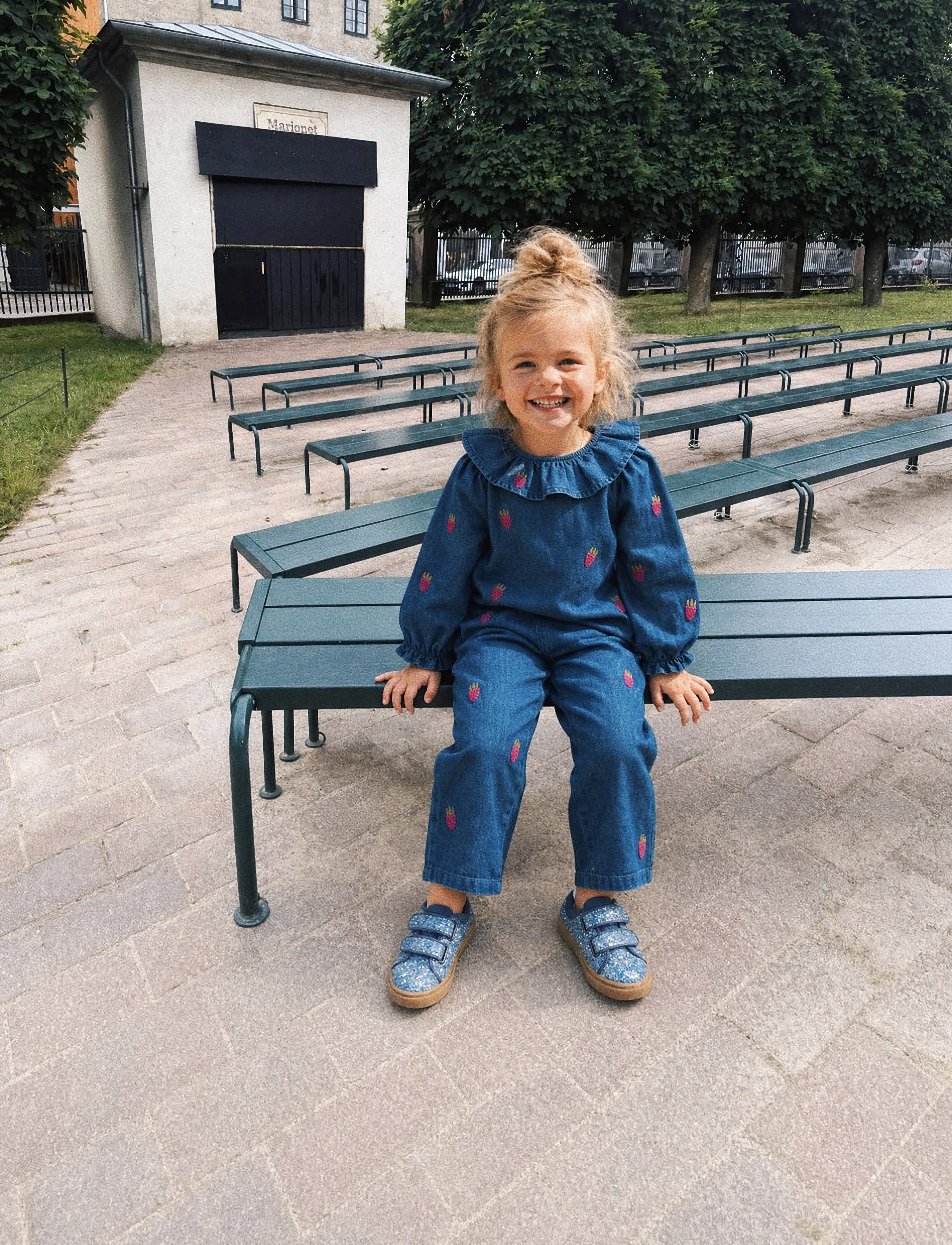 LouieLouie Rosemary pants - Denim - Jeans - SMALL RASPBERRIES - EMB / blue