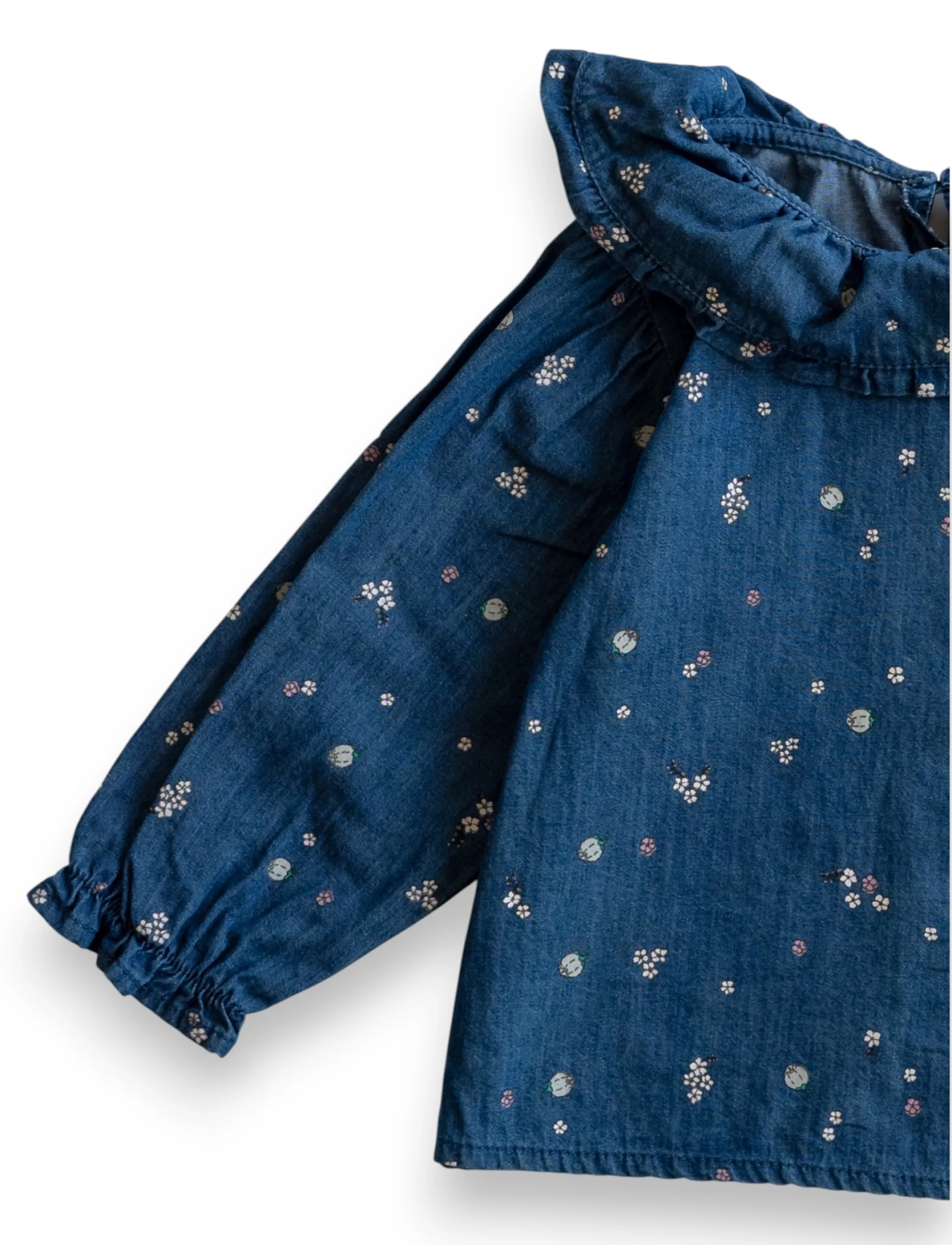 LouieLouie - Elinor ruffle blouse - Denim - bluser & tunikaer - forget-me-not - 2