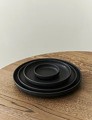 LOUISE ROE - Ceramic PISU #11 Plate - najniższe ceny - ink black - 2