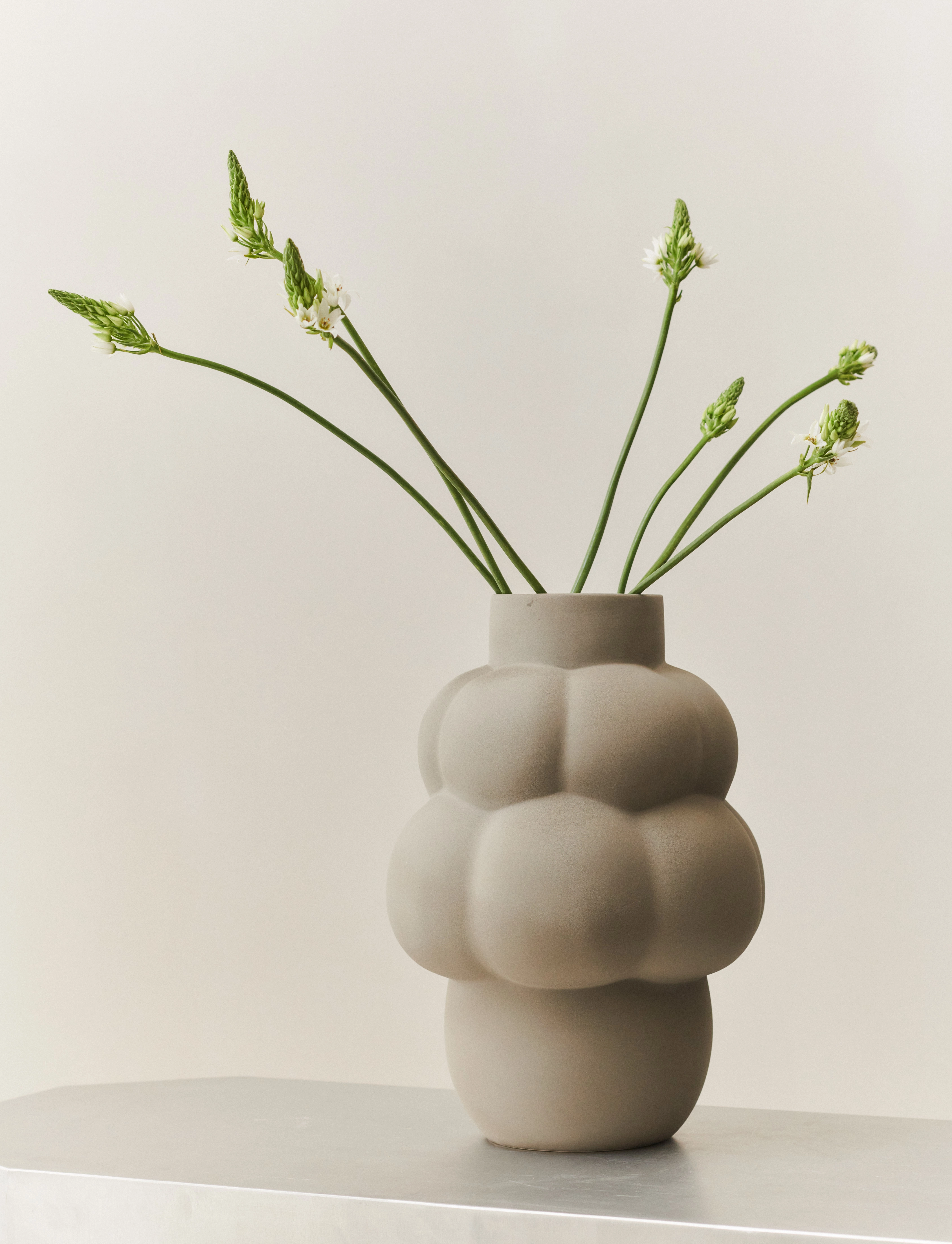 LOUISE ROE Ceramic Balloon Vase No. 04 - Einrichtung - SANDED GREY / grey