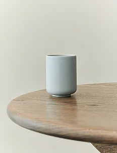 Ceramic PISU #01 Cup, LOUISE ROE