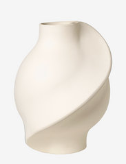 Louise Roe - Ceramic Pirout vase #01 - syntymäpäivälahjat - raw white - 0