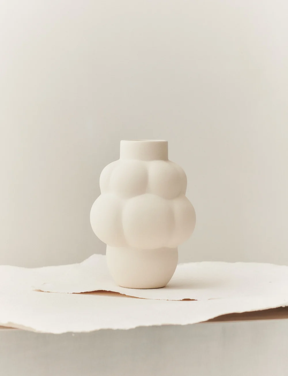 LOUISE ROE - Ceramic Balloon Vase No. 04 - Üle 100 € - raw white - 1