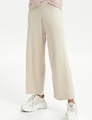 Lounge Nine - LN Mallory Knit Pants - uitlopende broeken - pastel parchment melange - 2