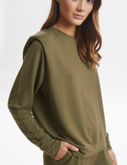 Lounge Nine - LNKira Shoulderpad Sweatshirt - pullover - tarmac - 5