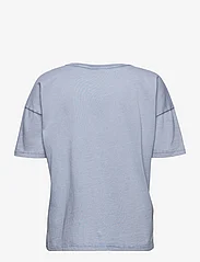 Lounge Nine - LNHanky T-shirt - t-shirts & tops - blue heron - 1