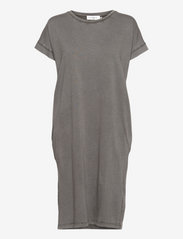Lounge Nine - LNHanky Dress - t-shirt dresses - beluga - 0