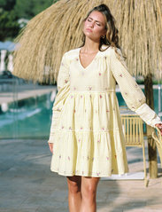Love Lolita - TIERA DRESS - sukienki letnie - lemon gingham - 3
