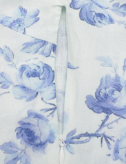 Love Lolita - Berta dress - feestelijke kleding voor outlet-prijzen - blue flower garden - 3