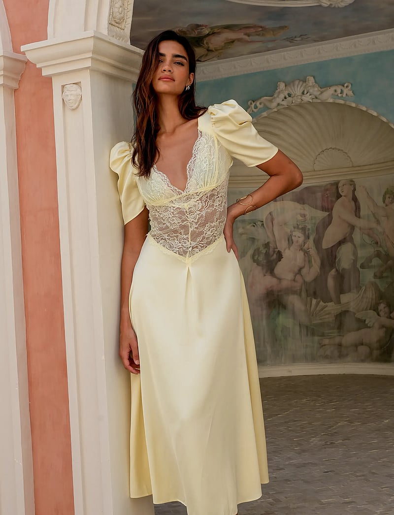 Love Lolina Francis Lace Midi Dress (LLAD3325) - Maxi dresses - Boozt.com Love Lolina Francis Lace Midi Dress (LLAD3325) - Maxi dresses - Boozt.com