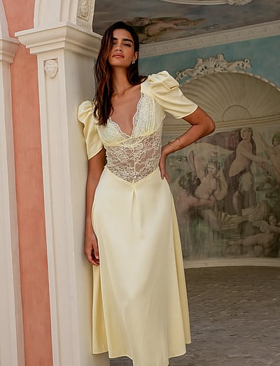 Love Lolina Lace Dresses - Buy online at Boozt.com Love Lolina Lace Dresses - Buy online at Boozt.com