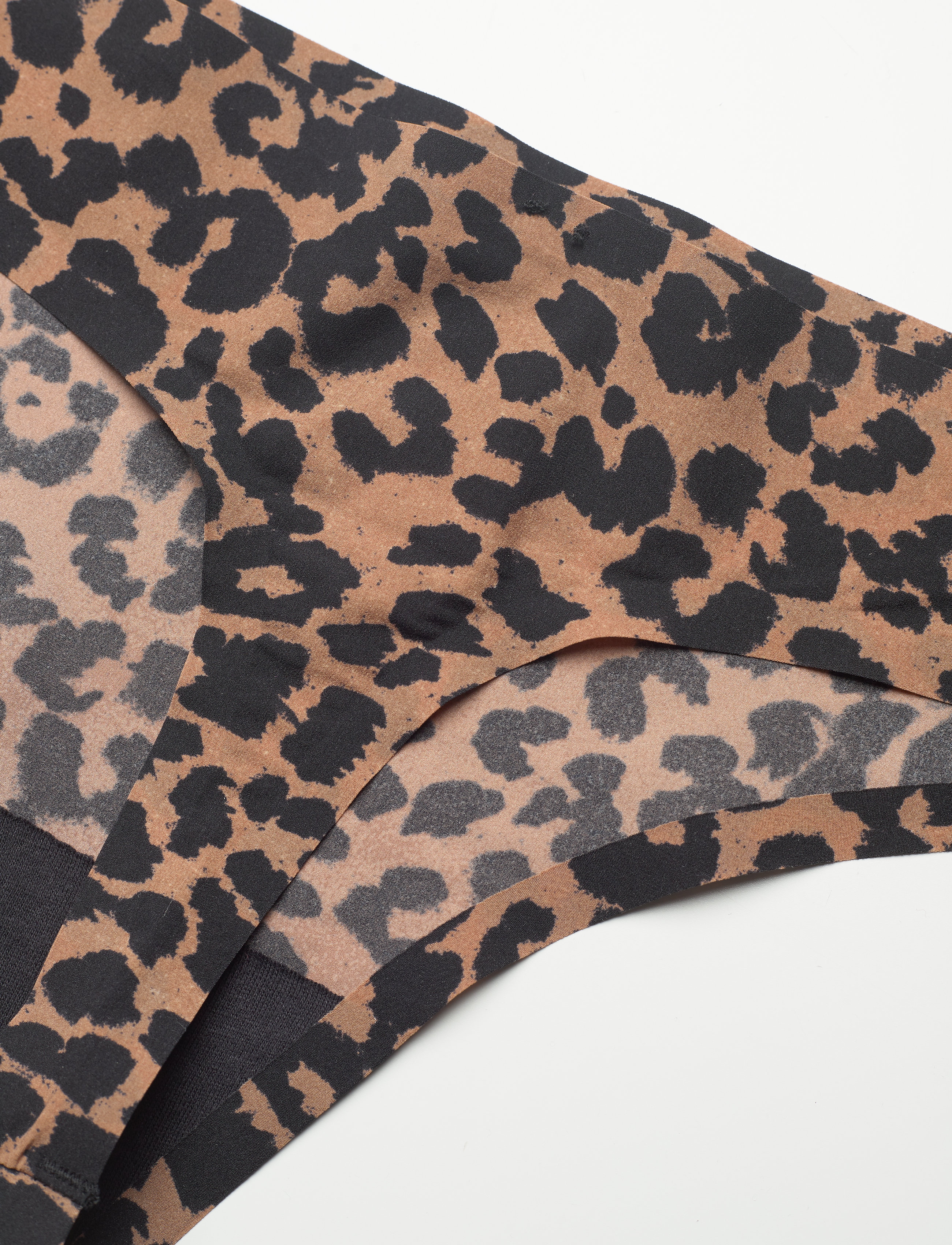 Love Stories - Lou - leopard - 3