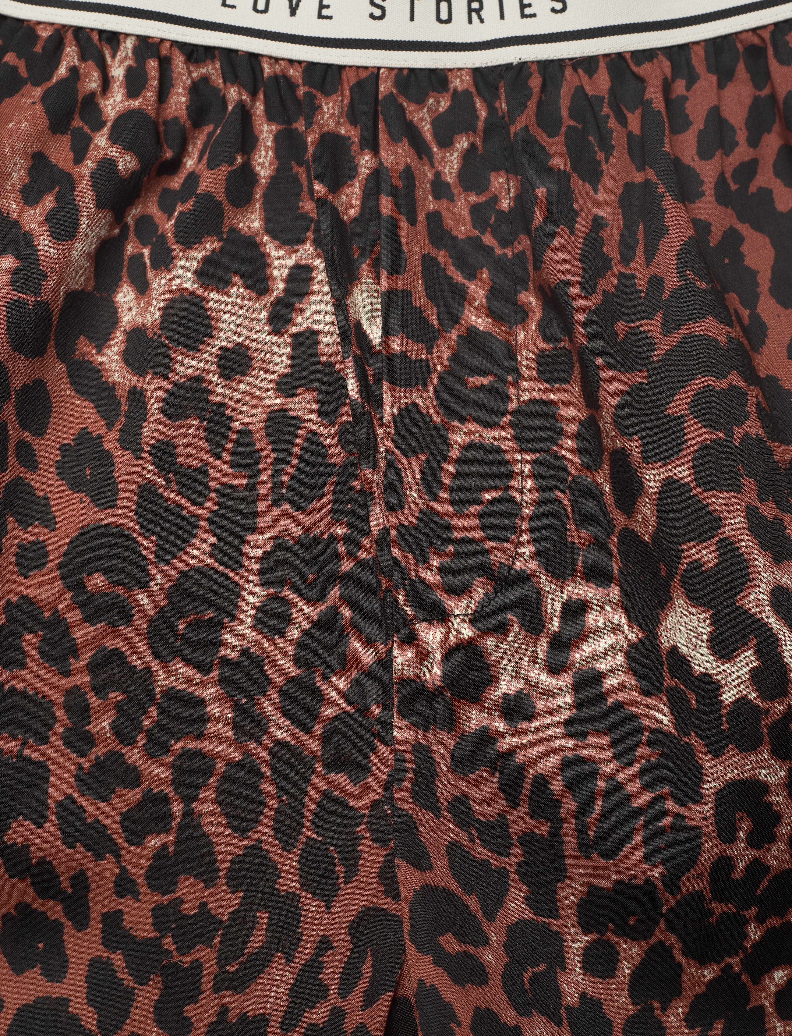 Love Stories - Weekend - leopard - 2