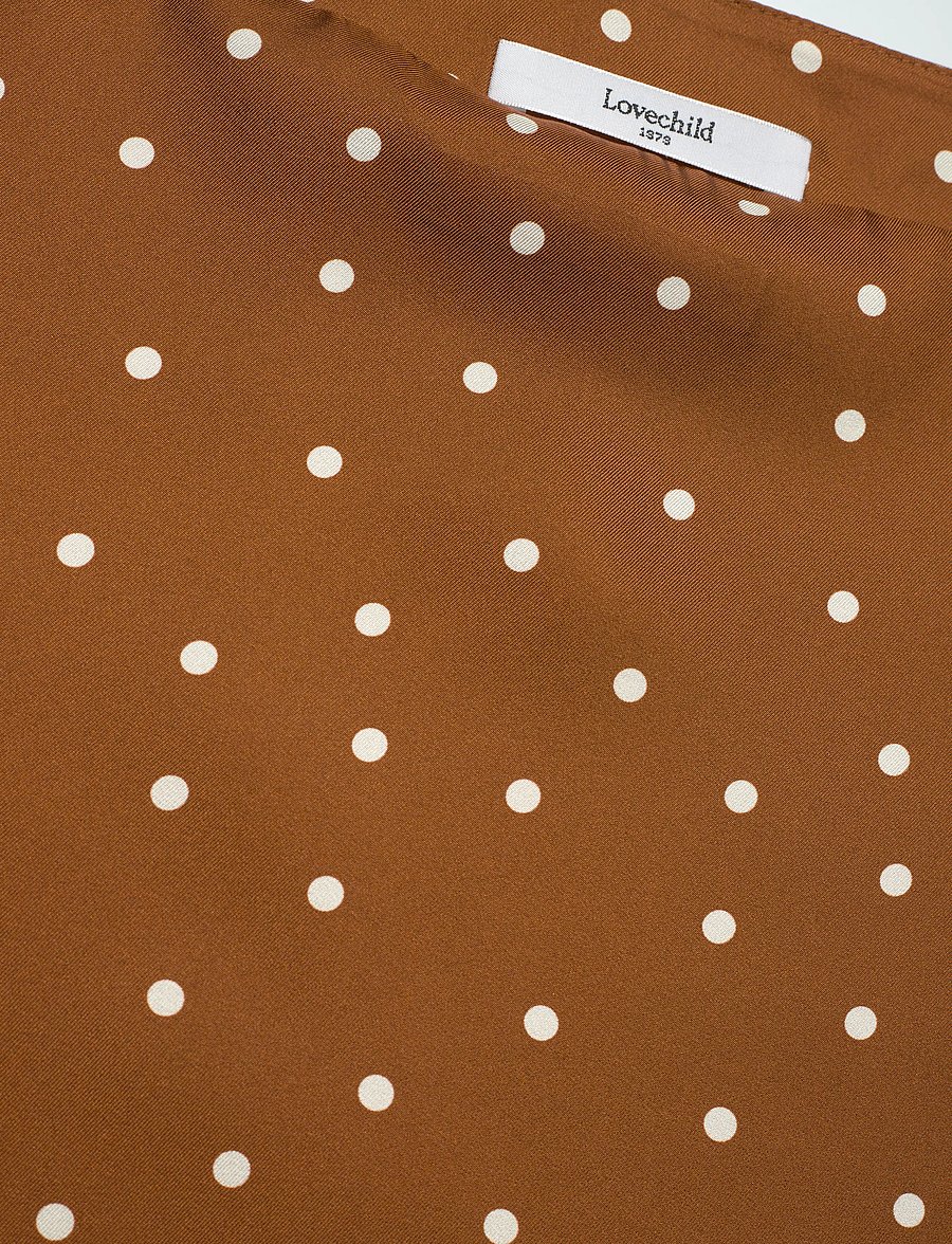 Lovechild 1979 - Noor Dress - midi kjoler - 793 dot print caramel - 5