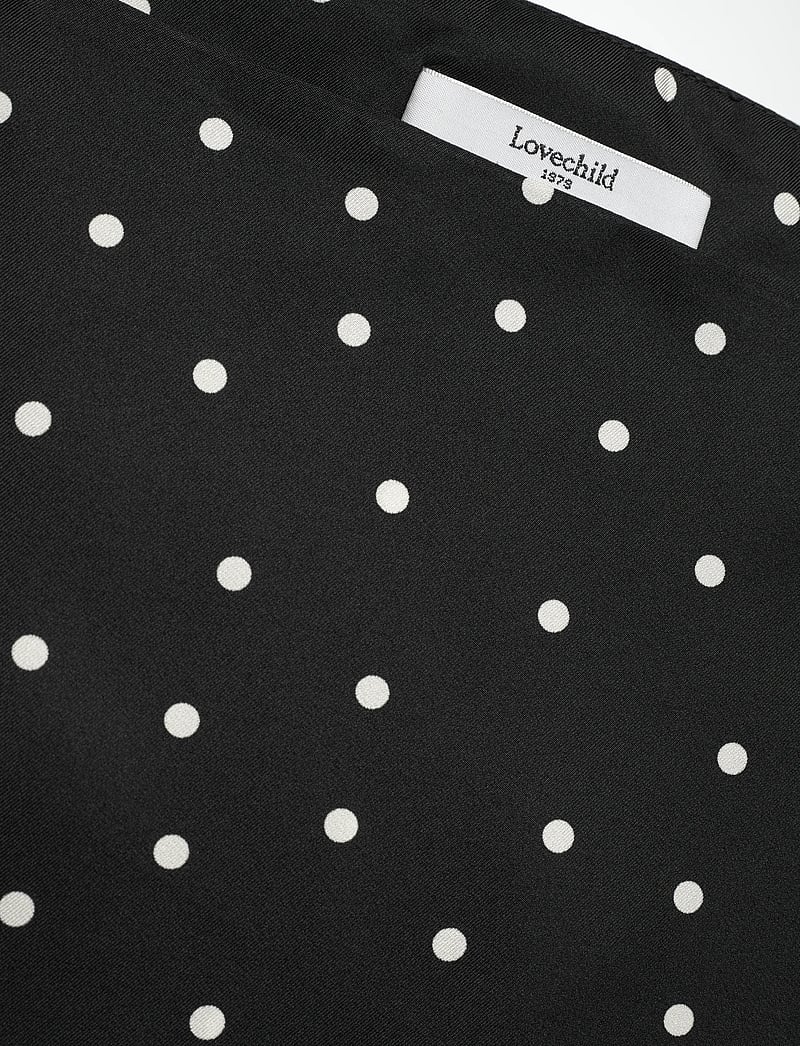Lovechild 1979 - Noor Dress - midikleider - 981 dot print black - 2