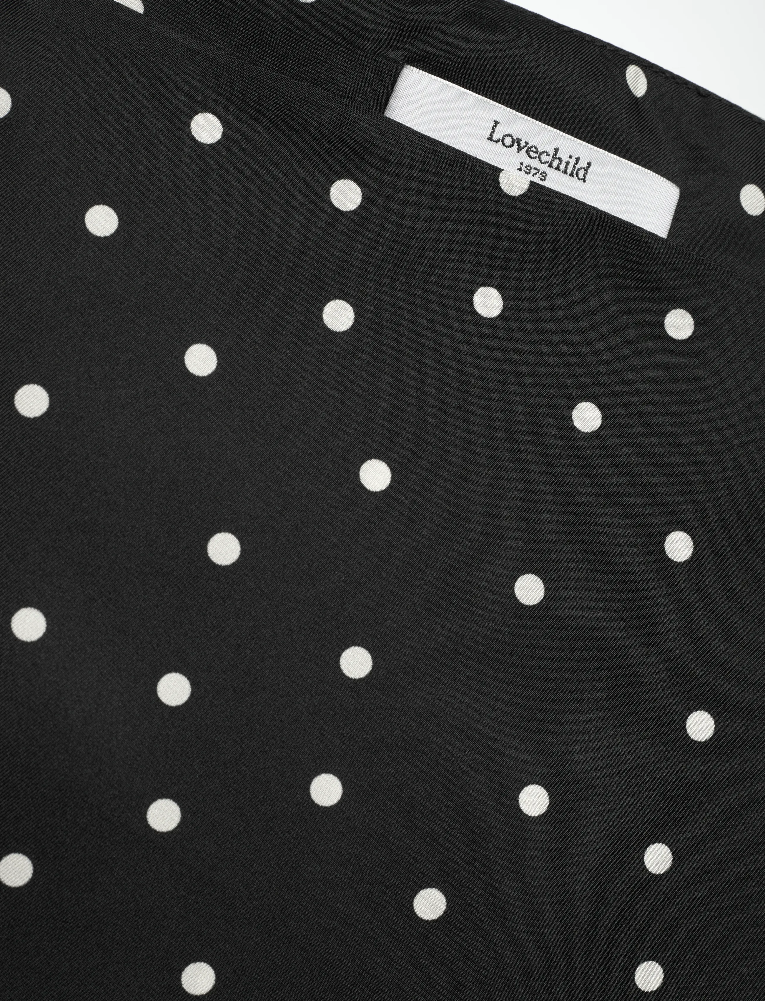 Lovechild 1979 - Noor Dress - midi kjoler - 981 dot print black - 5