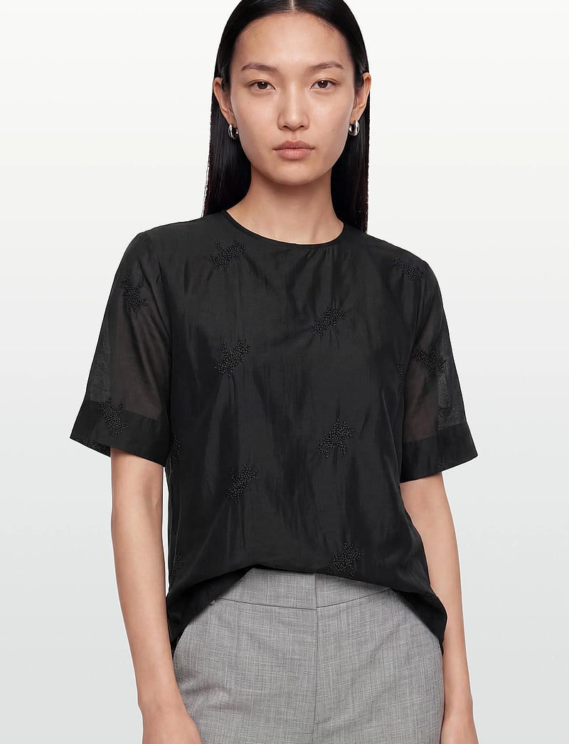 Lovechild 1979 - Jianna Blouse - kortærmede bluser - 999 black - 3