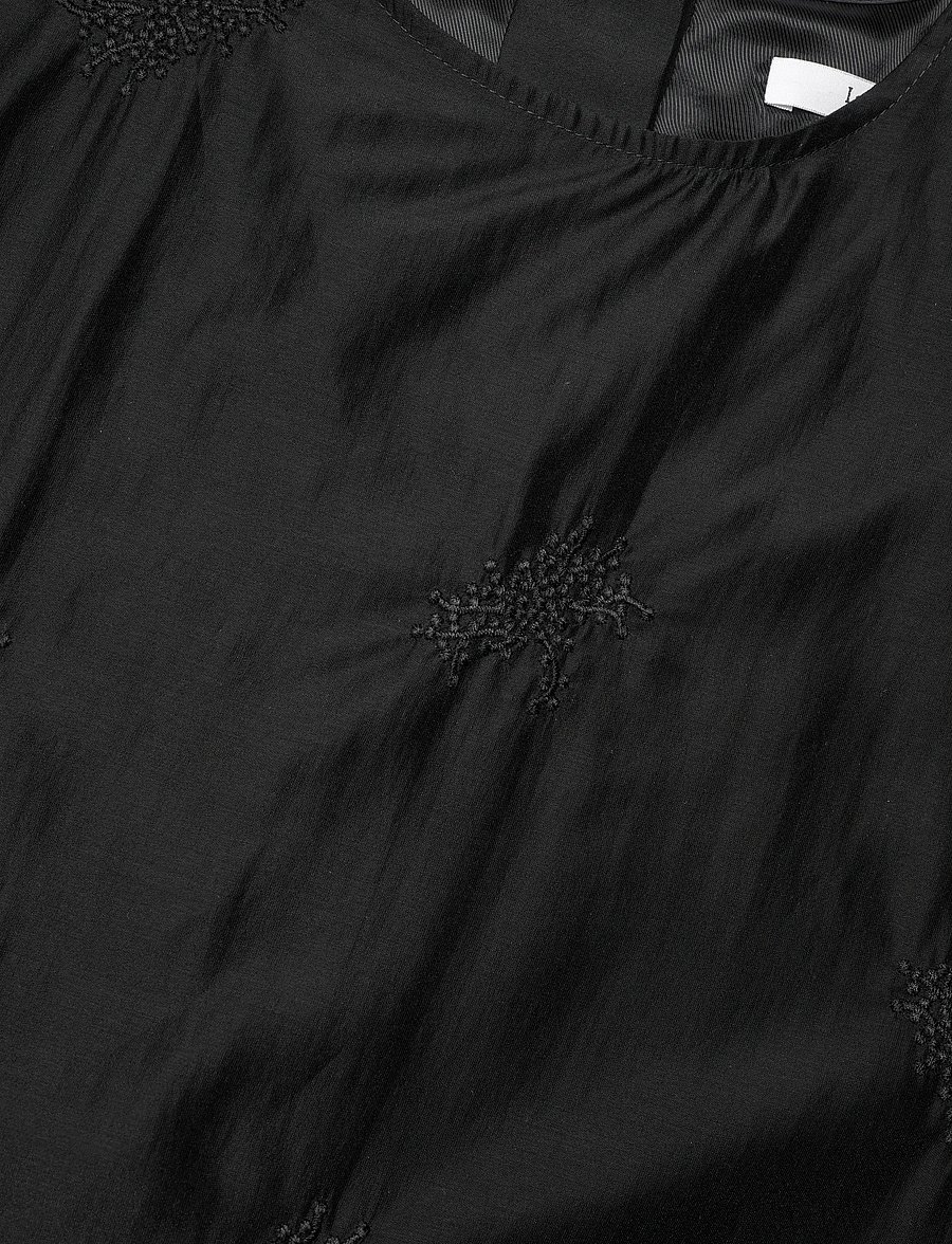 Lovechild 1979 - Jianna Blouse - kortærmede bluser - 999 black - 5