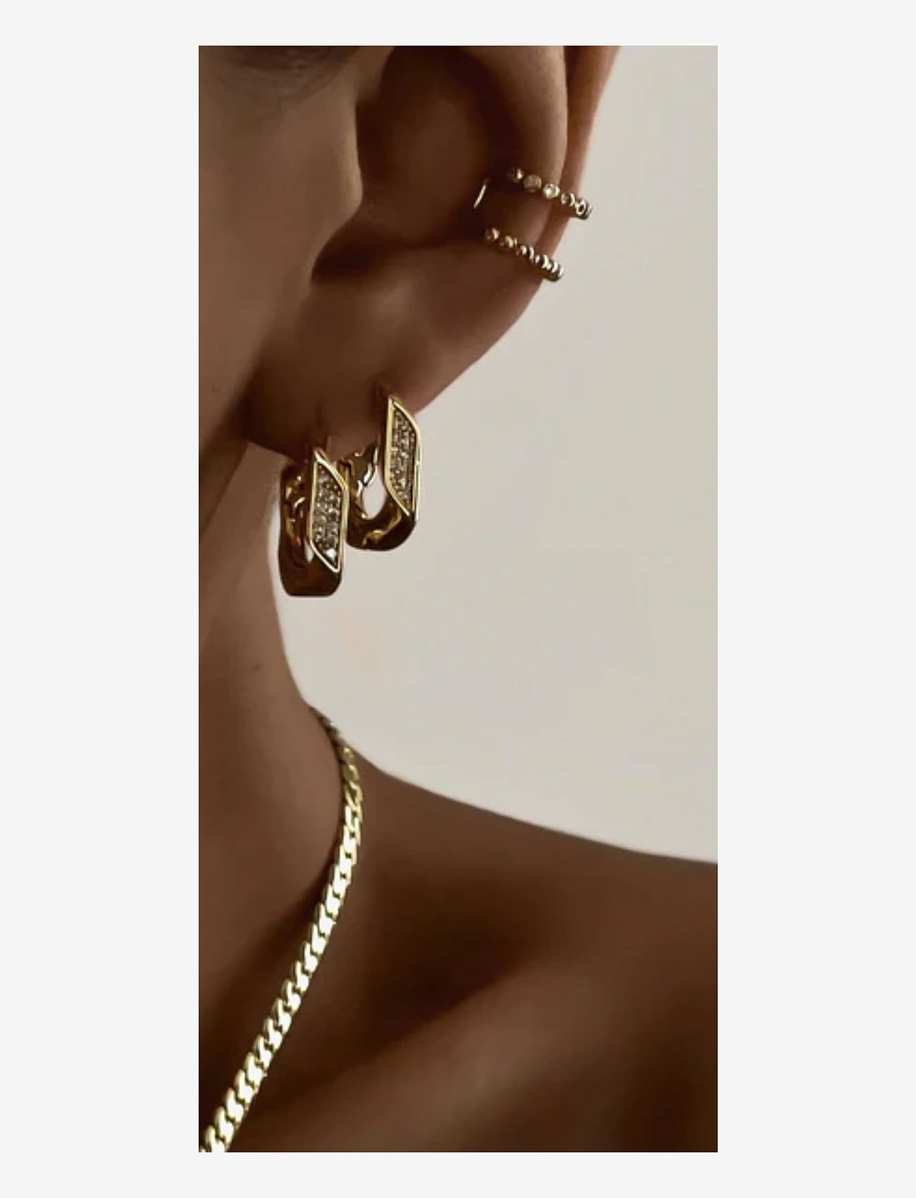 LUV AJ - THE PAVÉ CUBAN LINK HOOPS-GOLD - gold - 1