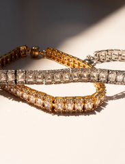 LUV AJ - The Triple Crystal Tennis Bracelet-Gold - kædearmbånd - gold - 2