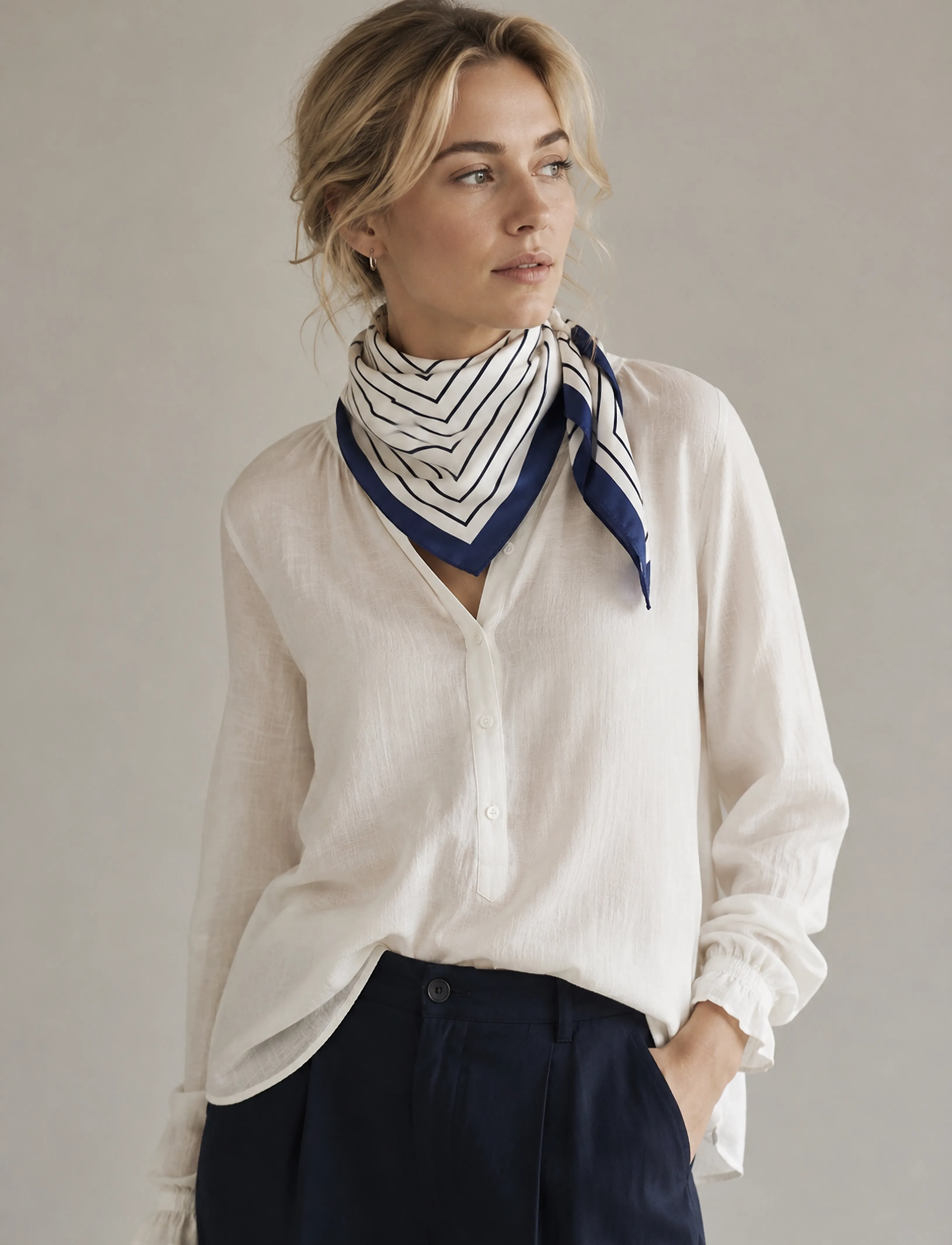 Luxzuz Bandito Scarf - Tynde tørklæder - 558 DAZZLING BLUE / blue