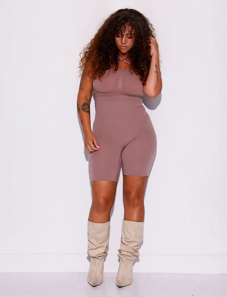LYKKELAND ateliér - Alturra Highwaist Shaping shorts - Taupe - taupe - 0