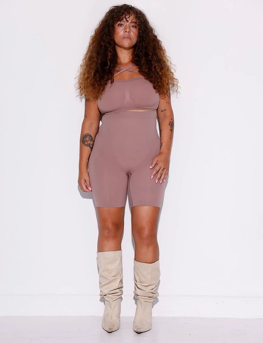 LYKKELAND ateliér - Alturra Highwaist Shaping shorts - Taupe - taupe - 2