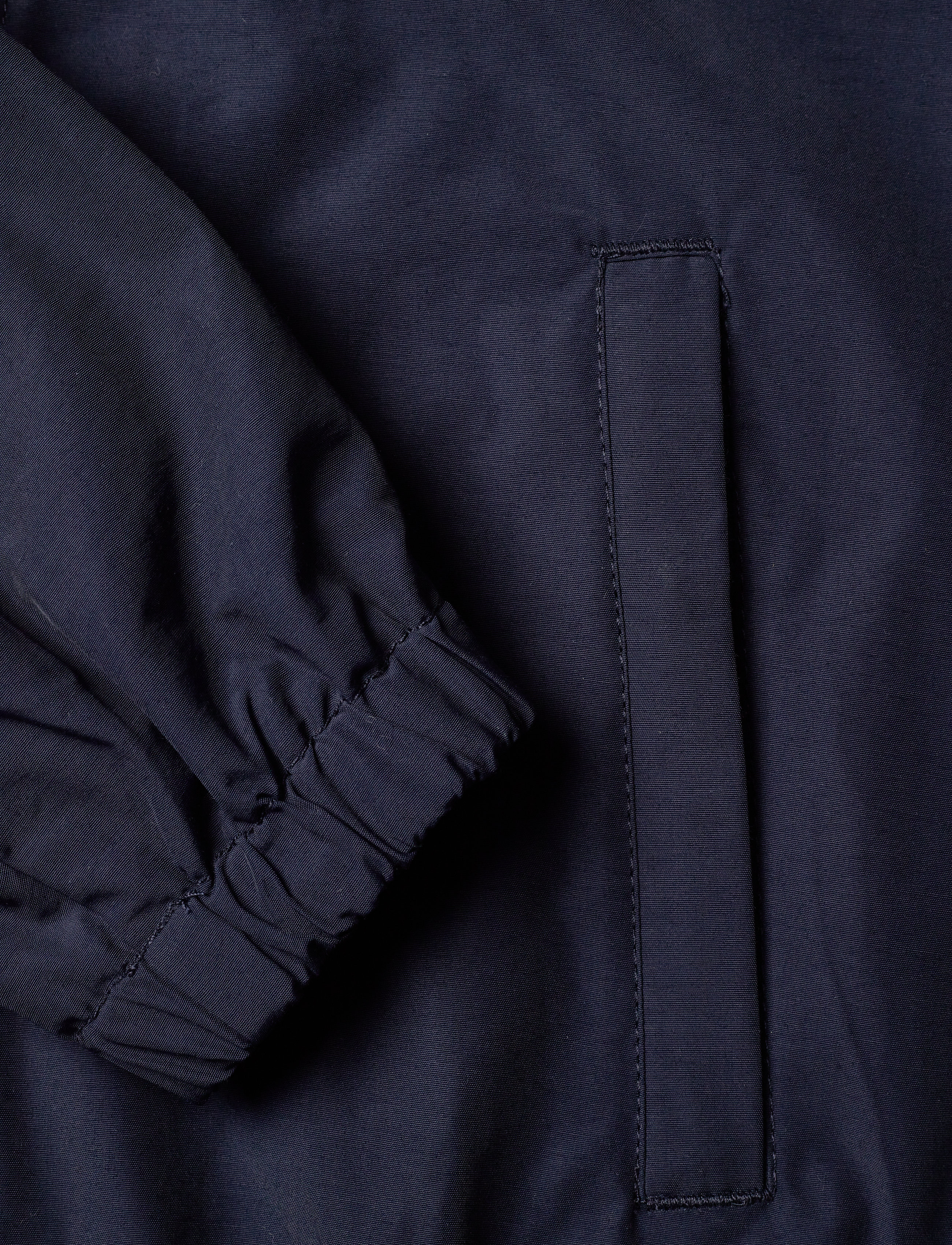 Lyle & Scott Junior - Graphic Zip Through Windcheater Black - navy blazer - 4