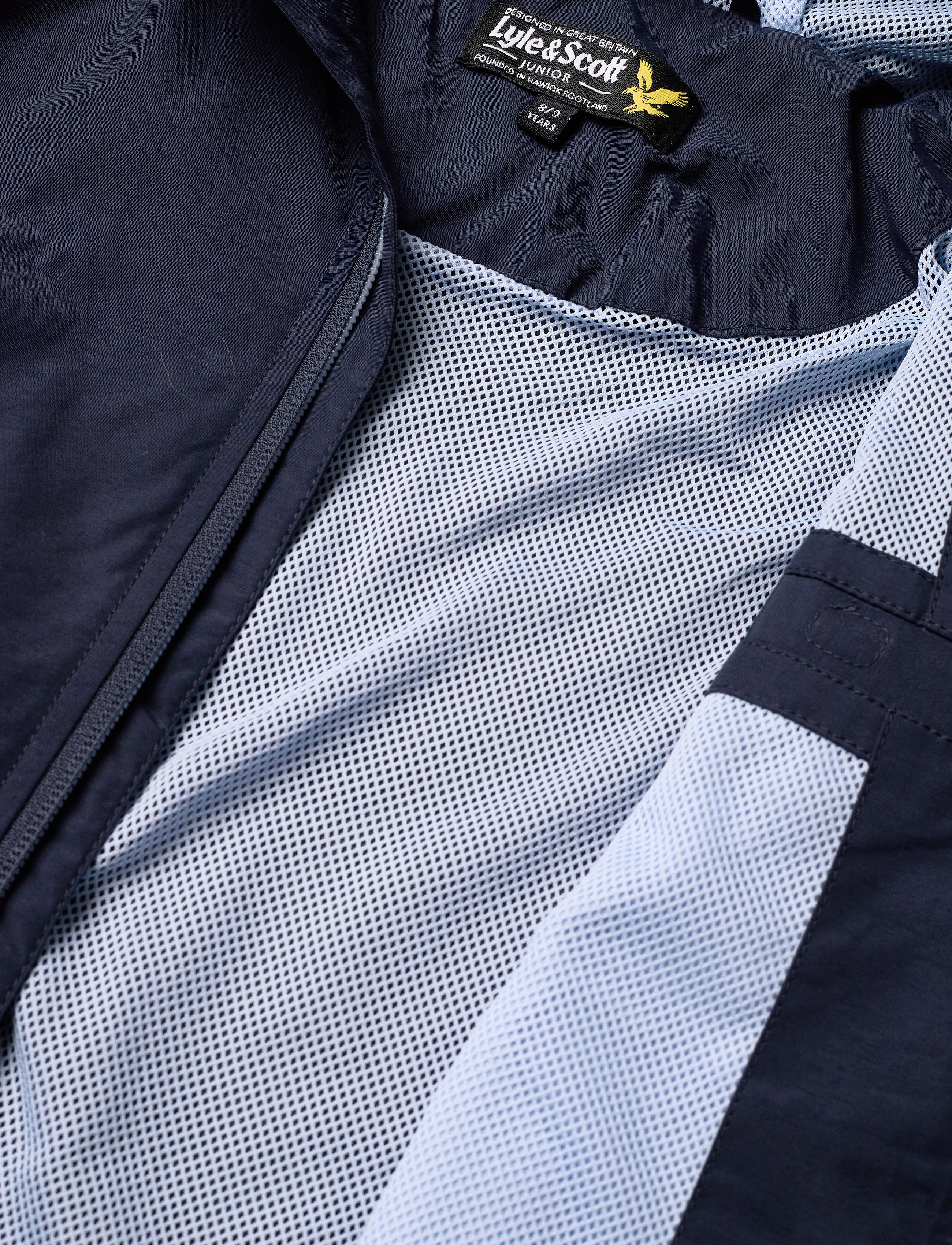 Lyle & Scott Junior - Graphic Zip Through Windcheater Black - navy blazer - 5