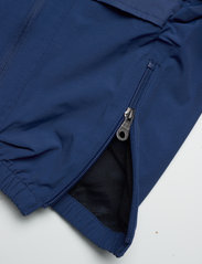 Lyle & Scott Junior - Contrast Panels OTH Windcheater - spring jackets - estate blue - 4